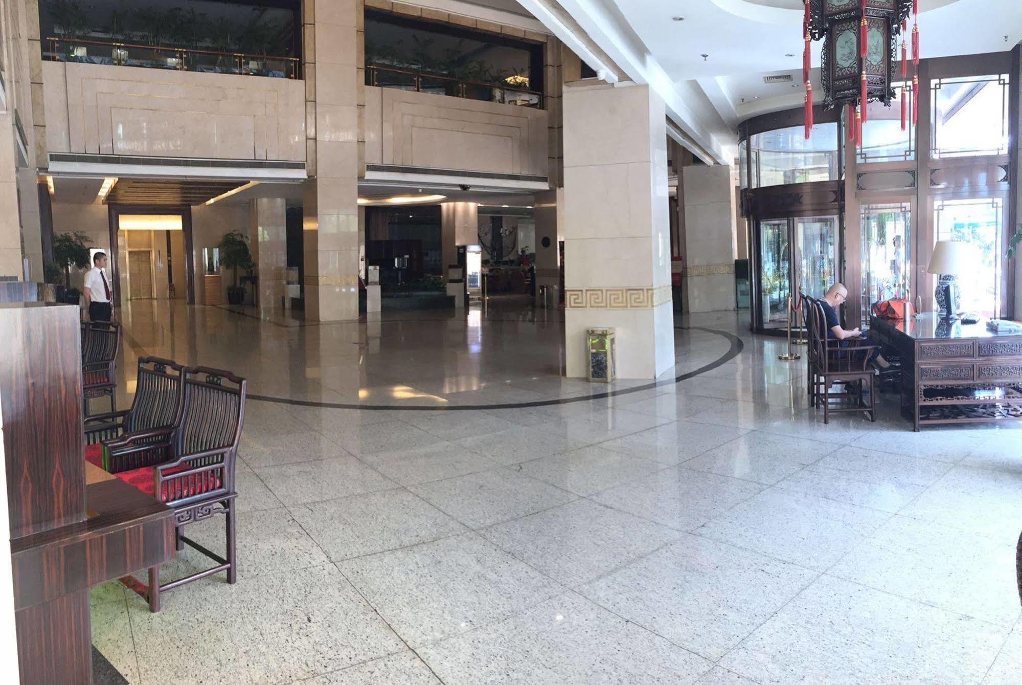 Yiwu Yi He Hotel Dış mekan fotoğraf